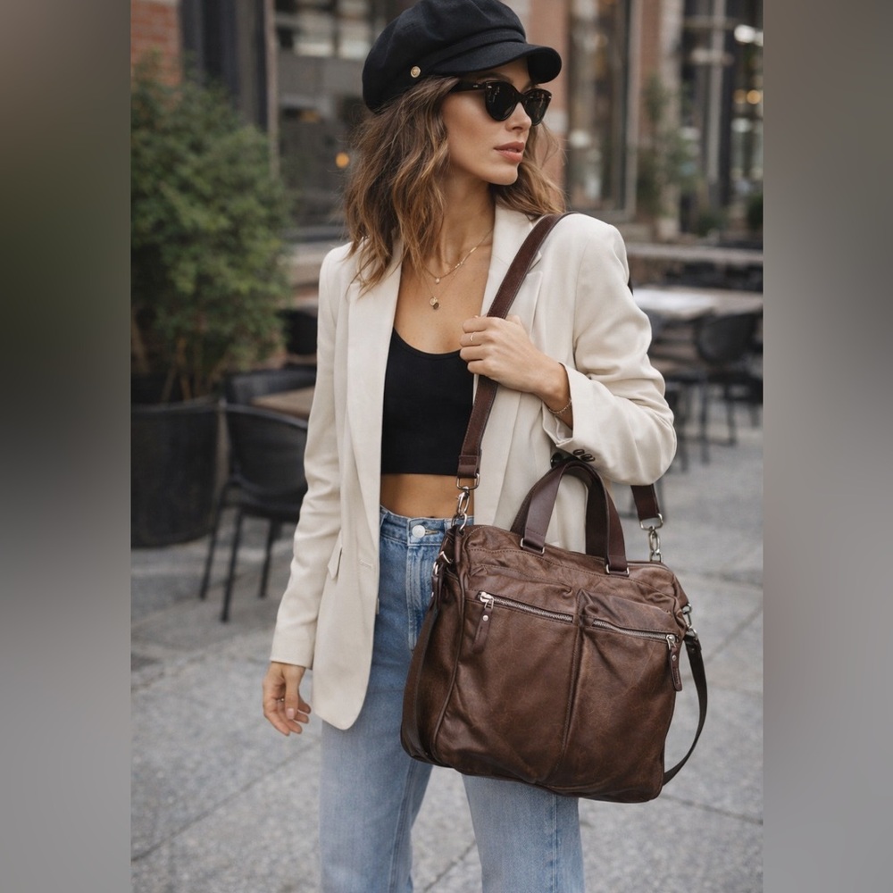 Classic Brown Leather Tote Bag - Stylish Everyday Shoulder Bag
